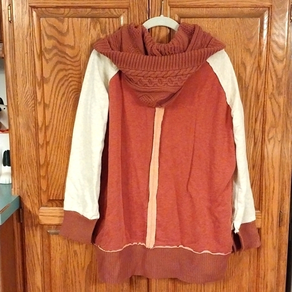 Vici Benjamin Hoodie Sweater Cable Knit Sweatshirt Sz Small Brown Beige Pocketed - Picture 4 of 10